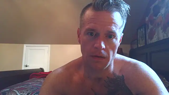 Snapshot of DILFiGuess11 chatting on June 26, 11:27 am DILFiGuess11 online show from June 26, 11:27 am