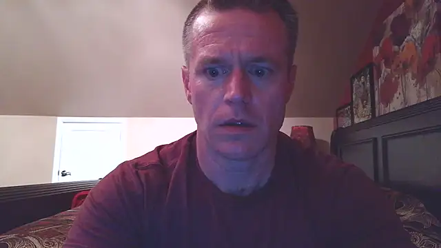 Snapshot of DILFiGuess11 chatting on June 27, 4:18 am DILFiGuess11 online show from June 27, 4:18 am