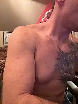 DILFiGuess11 online show from March 4, 7:38 am