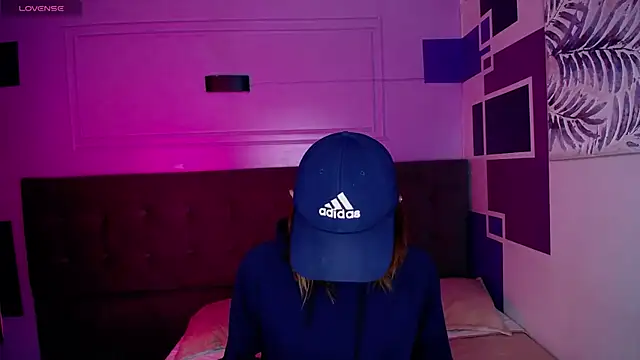 Snapshot of Aaron_Fordd chatting on October 25, 5:24 pm Aaron Fordd online show from October 25, 5:24 pm