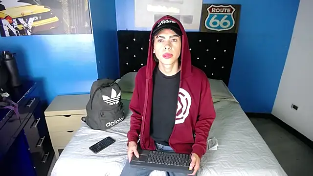 Snapshot of Aaron_Fordd chatting on October 17, 5:59 pm Aaron Fordd online show from October 17, 5:59 pm