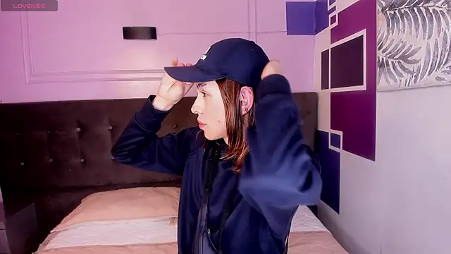 Snapshot of Aaron_Fordd chatting on October 28, 5:34 pm Aaron Fordd online show from October 28, 5:34 pm