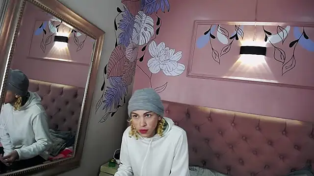 Aaron Fordd online show from December 19, 1:46 pm