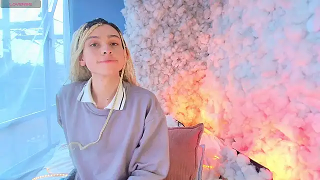 Aaron Fordd online show from April 16, 1:34 pm