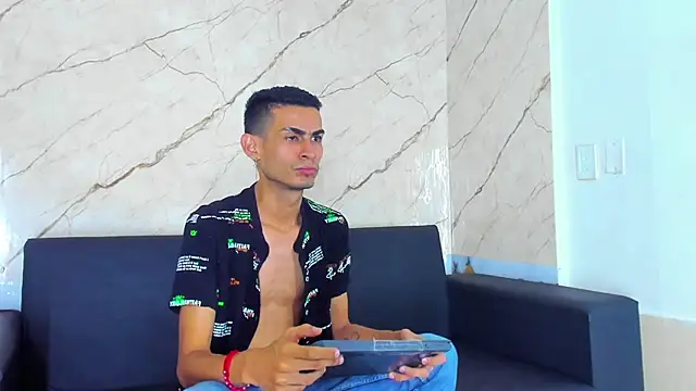 Golldens Dreamss online show from October 17, 8:54 pm