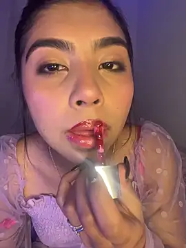 DianeSuns  online show from March 17, 4:04 am