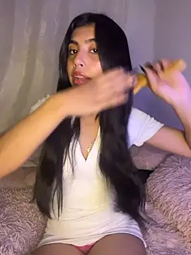 DianeSuns  online show from March 25, 4:56 am