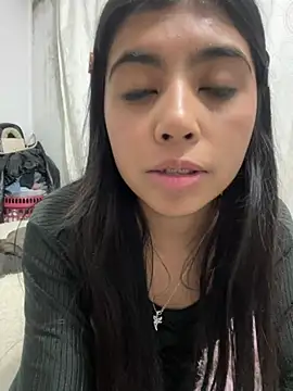 DianeSuns  online show from January 17, 3:10 am