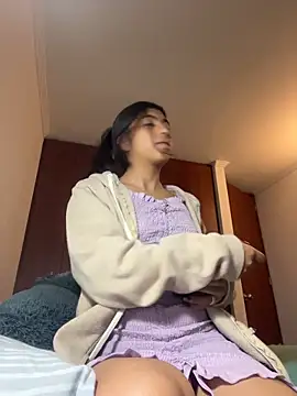 DianeSuns  online show from April 11, 4:42 am