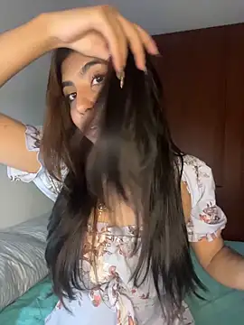 DianeSuns  online show from April 4, 4:41 am