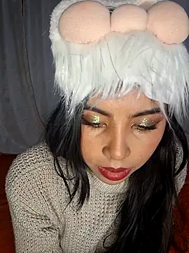 Snapshot of DianeSuns_ chatting on December 2, 2:34 am DianeSuns online show from December 2, 2:34 am