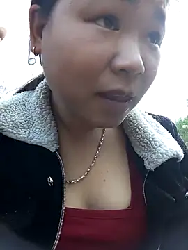 may-squirl online show from November 16, 5:34 am