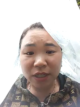 may-squirl online show from November 17, 4:38 am