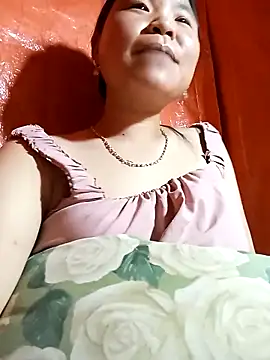 may-squirl online show from September 26, 4:25 pm