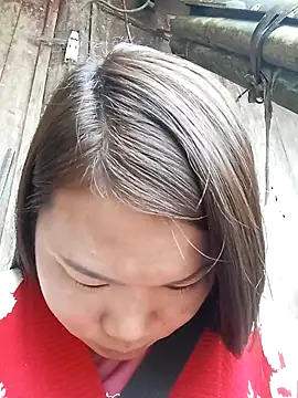 may-squirl online show from December 5, 8:24 am