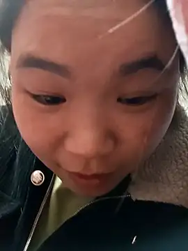 may-squirl online show from November 14, 3:26 pm