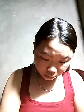 may-squirl online show from October 4, 11:28 pm