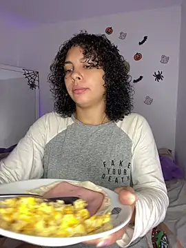 ViolettaMiller  online show from October 22, 1:10 pm