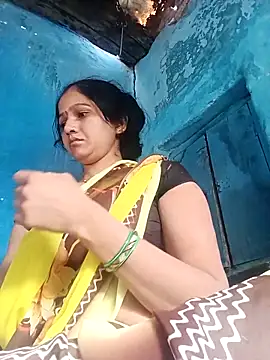 Jooli xx online show from April 1, 2:13 am