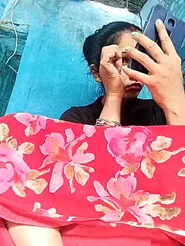 Jooli xx online show from April 8, 4:14 am