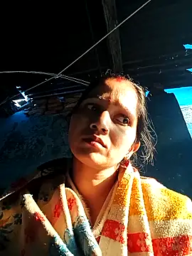 Snapshot of Jooli_xx chatting on November 21, 2:32 am Jooli xx online show from November 21, 2:32 am