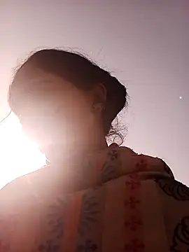 Snapshot of Jooli_xx chatting on November 9, 3:43 am Jooli xx online show from November 9, 3:43 am