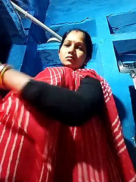 Snapshot of Jooli_xx chatting on November 23, 12:53 am Jooli xx online show from November 23, 12:53 am