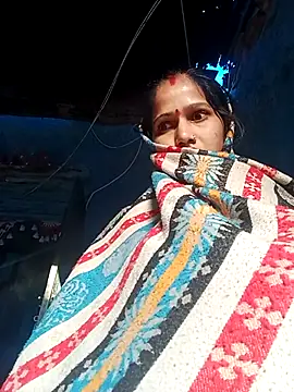 Snapshot of Jooli_xx chatting on December 5, 2:21 am Jooli xx online show from December 5, 2:21 am