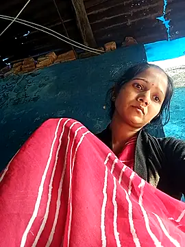 Snapshot of Jooli_xx chatting on November 6, 3:54 am Jooli xx online show from November 6, 3:54 am