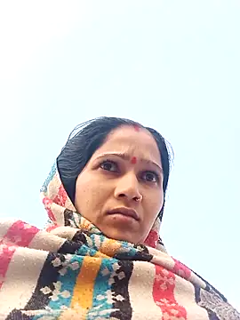 Snapshot of Jooli_xx chatting on November 16, 2:05 am Jooli xx online show from November 16, 2:05 am