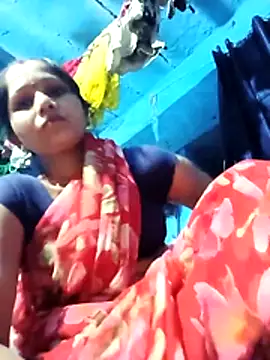 Jooli xx online show from April 5, 2:24 pm