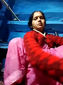 Snapshot of Jooli_xx chatting on December 16, 12:15 am Jooli xx online show from December 16, 12:15 am