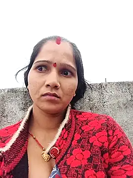 Snapshot of Jooli_xx chatting on October 31, 11:29 am Jooli xx online show from October 31, 11:29 am