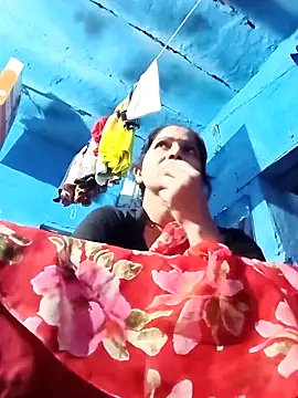 Jooli xx online show from April 7, 1:35 pm