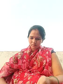 Jooli xx online show from April 18, 1:02 pm