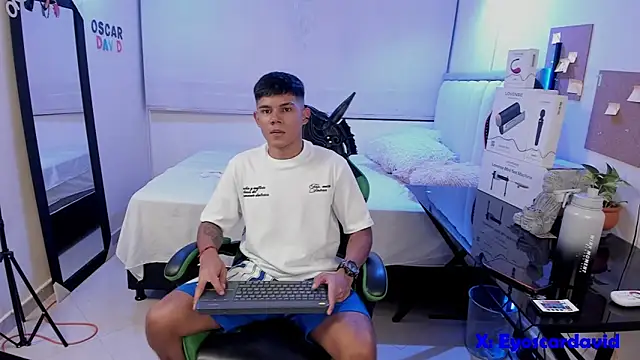 Jack castell online show from March 6, 11:33 pm