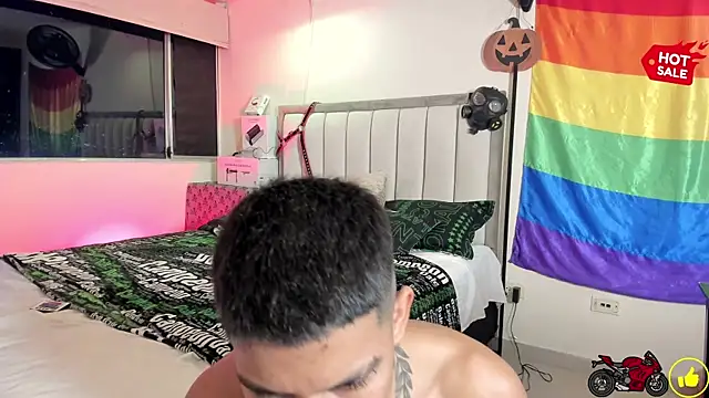 Snapshot of Jack_castell chatting on October 30, 11:12 pm Jack castell online show from October 30, 11:12 pm