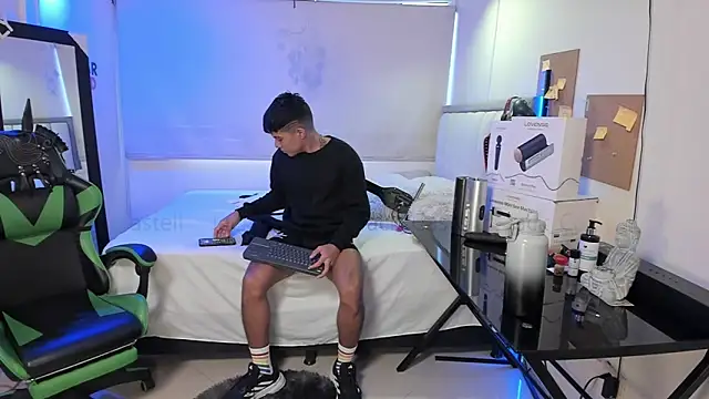 Jack castell online show from March 13, 11:10 pm