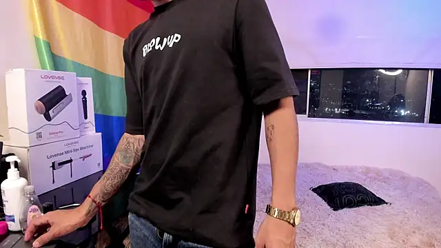 Snapshot of Jack_castell chatting on December 5, 2:43 am Jack castell online show from December 5, 2:43 am