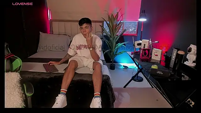 Jack castell online show from April 17, 11:18 pm