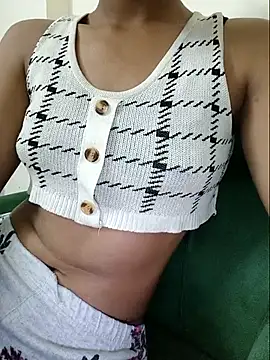 Snapshot of dollyjaan11 chatting on September 27, 3:29 pm dollyjaan11 online show from September 27, 3:29 pm