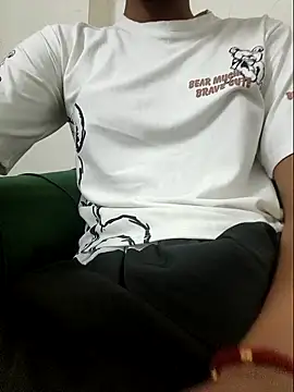 Snapshot of dollyjaan11 chatting on October 6, 5:24 pm dollyjaan11 online show from October 6, 5:24 pm