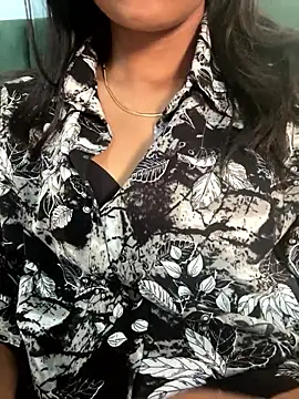 Snapshot of dollyjaan11 chatting on October 18, 11:56 am dollyjaan11 online show from October 18, 11:56 am