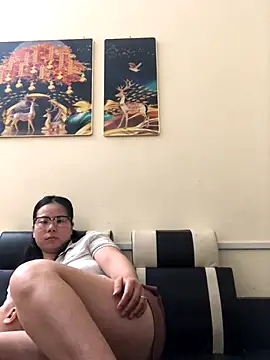 leehank01 online show from October 31, 1:52 pm