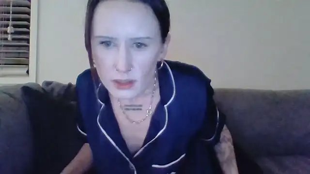Snapshot of liltiddygoffwaifu chatting on November 18, 10:29 am liltiddygoffwaifu online show from November 18, 10:29 am