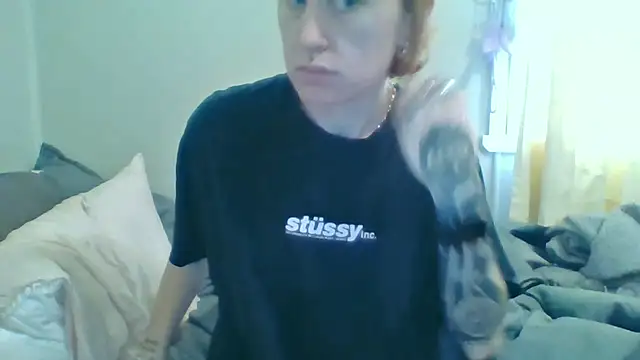 Snapshot of liltiddygoffwaifu chatting on June 10, 2:02 am liltiddygoffwaifu online show from June 10, 2:02 am