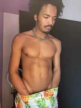 TRILLAHUNG online show from March 26, 8:18 pm