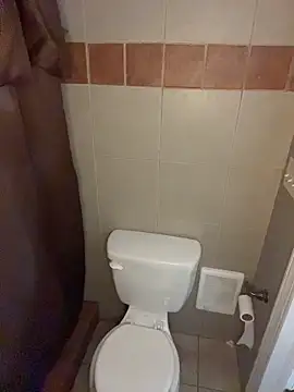 TRILLAHUNG online show from December 15, 9:09 pm