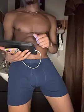 TRILLAHUNG online show from October 30, 3:16 am