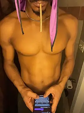 TRILLAHUNG online show from November 22, 10:08 pm